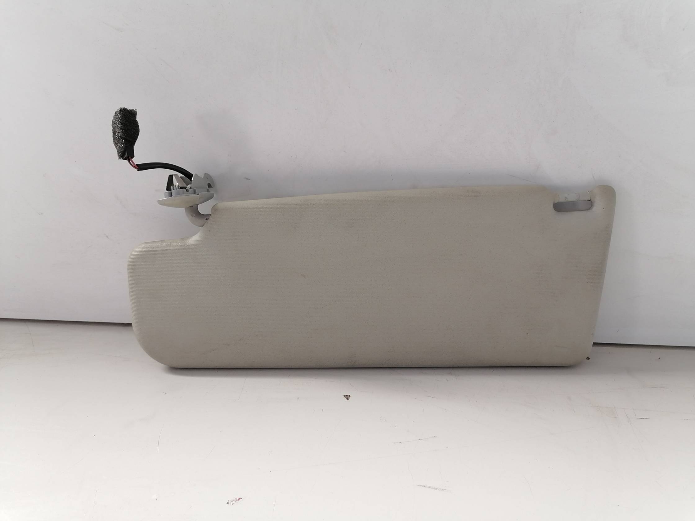 Aletta parasole parabrezza dx.